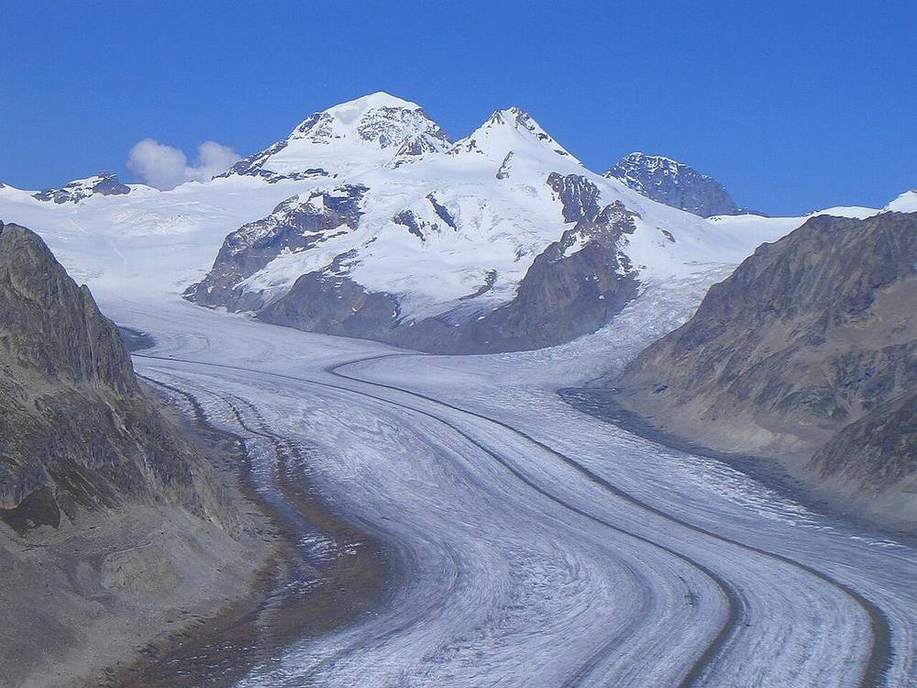 A valley glacier in a U-trough.