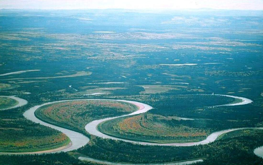 A wind gap or elbow of capture.