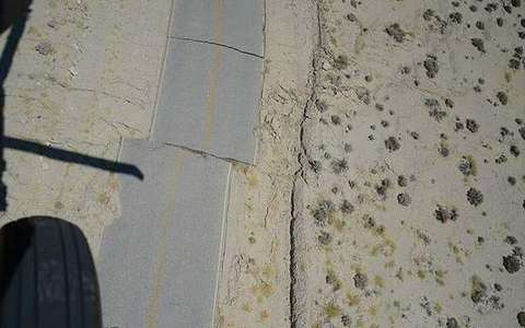 footwall in the folds-faults lab — a TERMS crop, not the glossary plate and not the lab cover.