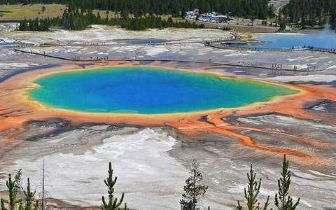 Caldera in the hotspots lab — a TERMS crop, not the glossary plate and not the lab cover.