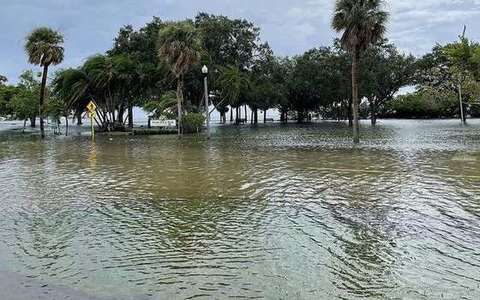 Storm surge in the tropical-cyclone lab — a TERMS crop, not the glossary plate and not the lab cover.